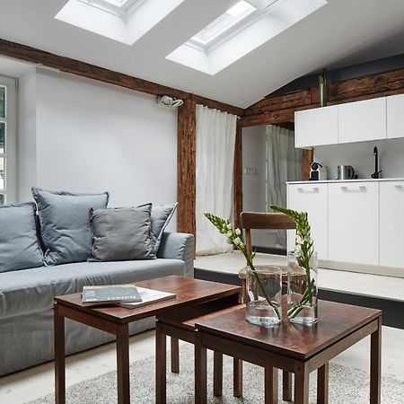 Old New - Prime Location On Main Square Apartment Krakow Luaran gambar