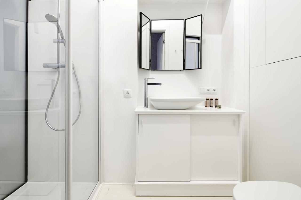 Old New - Prime Location On Main Square Apartment Krakow Luaran gambar